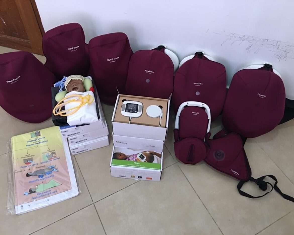 Mama-Birthiue-Equip-from-DFAT-and-June-Carnarvon-Grants